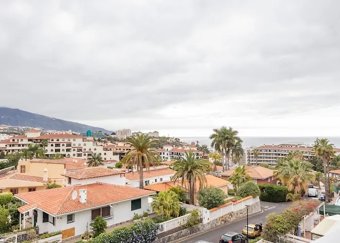 Salamander Vacational Home With Balcony And Fantastic Views